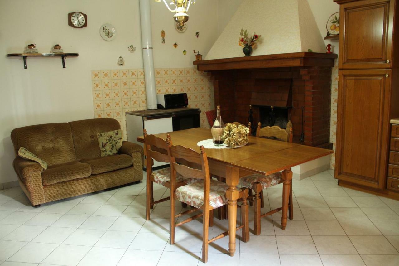 La Casa Dei Nonni Βίλα Chianni Εξωτερικό φωτογραφία